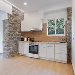 Casa Estufa 25 Garden, Games & Parking Apartment