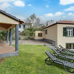 Casa Estufa 25 Garden, Games & Parking Apartment *