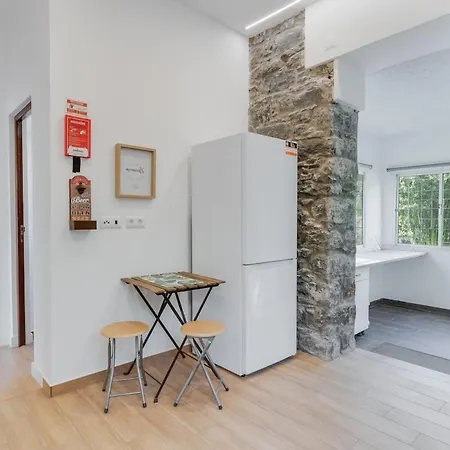 Casa Estufa 25 Garden, Games & Parking Apartment