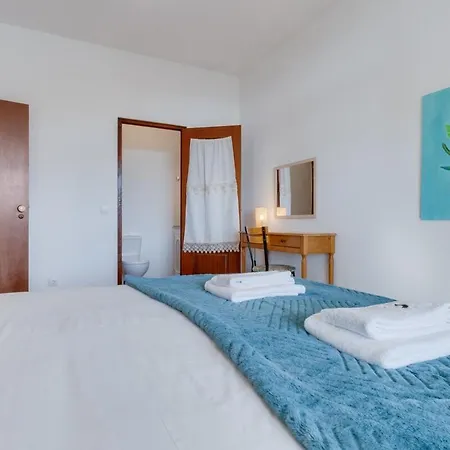 Apartment Casa Estufa 25 Garden, Games & Parking Funchal (Madeira)